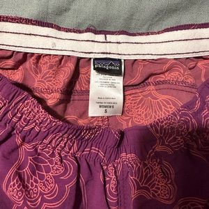 PATAGONIA barley baggies shorts.